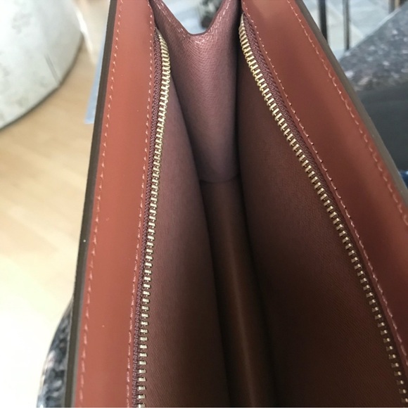 Excellent Louis Vuitton Monogram Pochette Homme Clutch - Picture 11 of 17